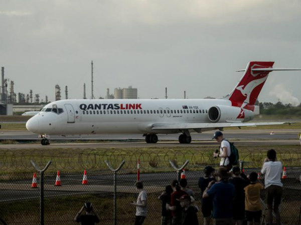  நான் ஸ்டாப்பா..? 