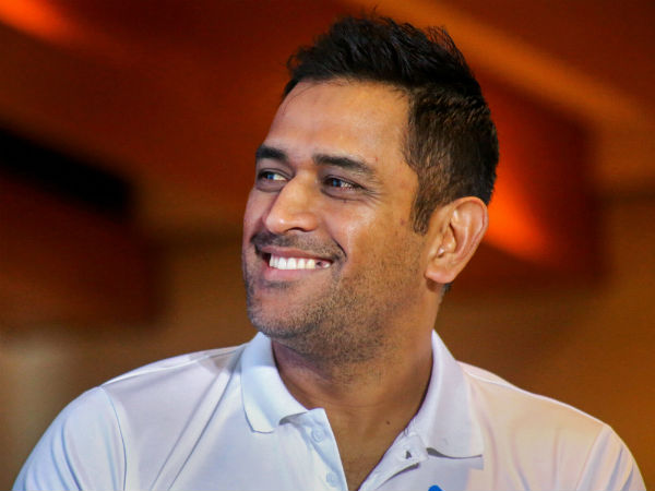 கிரிகெட்டில் சாதனை 