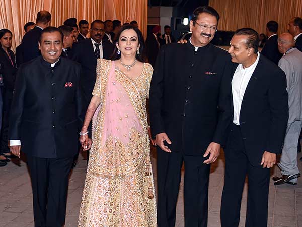 காப்பாற்றி அண்ணன்