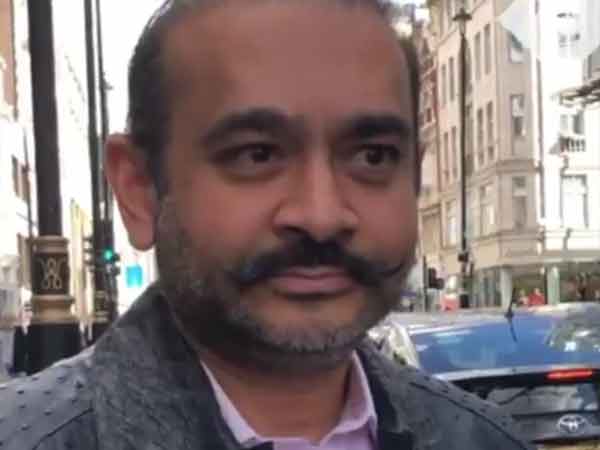 இடம் இருக்கிறது 