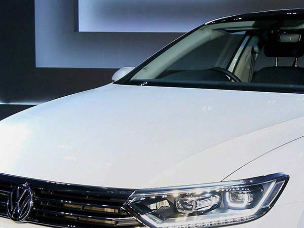 புதிதாக 2000 ஊழியர்கள்