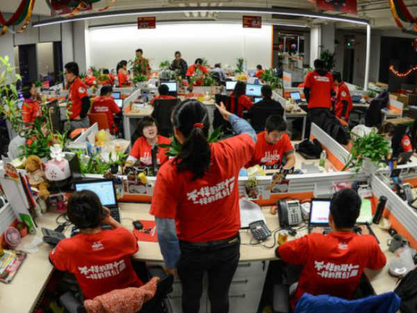 மோசமான பணிச் சூழல் 