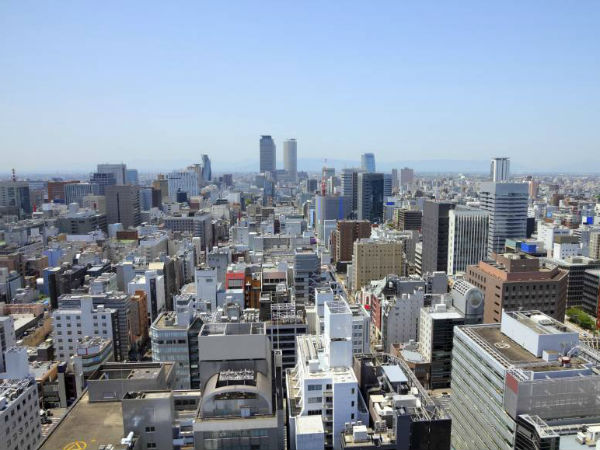 ஏடிஎம்களில் நிரம்பி வழியும் கூட்டம் 