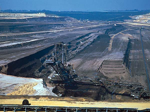 8 நாட்கள் 