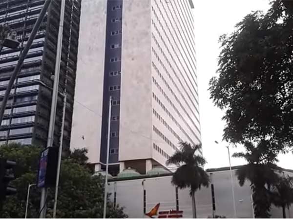 ஏர்-இந்தியா  தலைமையக கட்டிடம் விற்பனை 