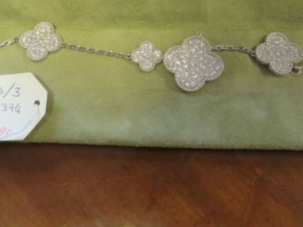 சொல்லு, உண்மைய சொல்லு பணம் ஏது? 