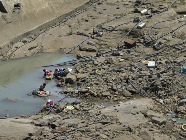 புகைப்படக்காரர் மந்தர் தியோதர் 