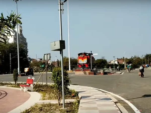 சர்வதேச தரத்தில் ரயில் நிலையம் 