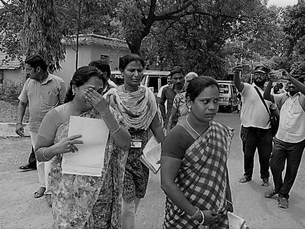 மோல்டட் பிளேட் 