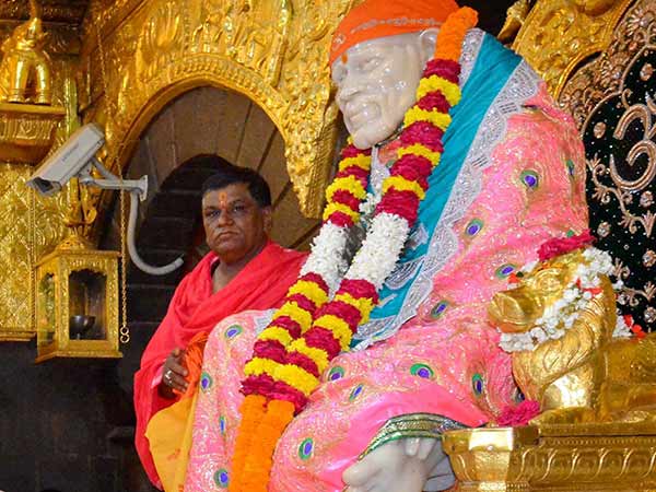 வலுவான பாதுகாப்புடன் சேமிப்பு அறை 