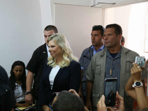 திரும்ப கொடுக்கணும்