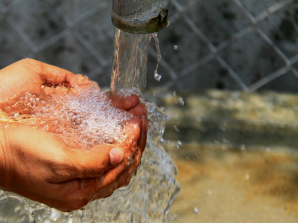 வெறும் காத்துதான் வருது