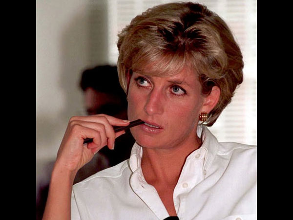  டயானாவின் பொருட்கள் ஏலம்