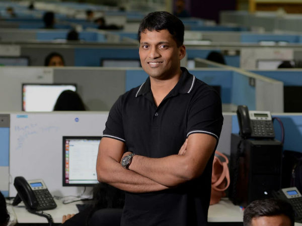 சொத்து மதிப்பு ரூ.37 ஆயிரம் கோடி