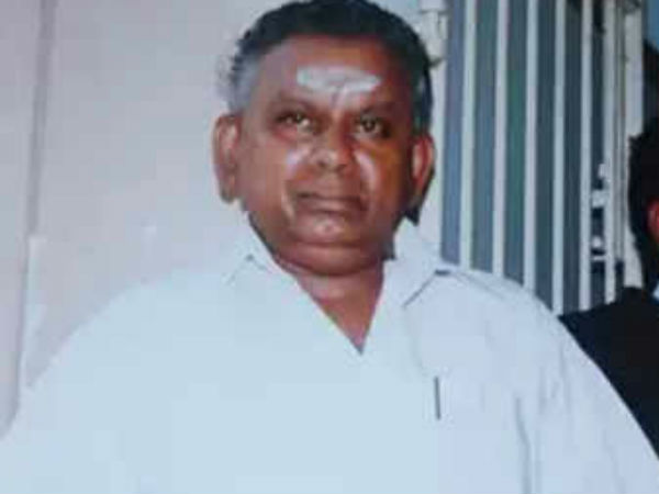 ஜோதிடனின்  பேச்சை நம்பி இப்படி மண்ணாய்  போன அண்ணாச்சி? 