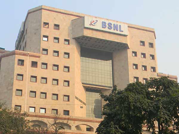 ஓய்வூதிய வயது 60லிருந்து 58 ஆக குறைக்கலாம்! 