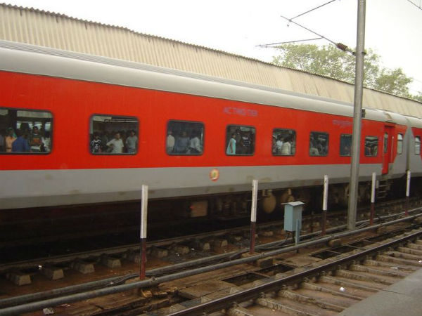 ஏன் தனியார் 