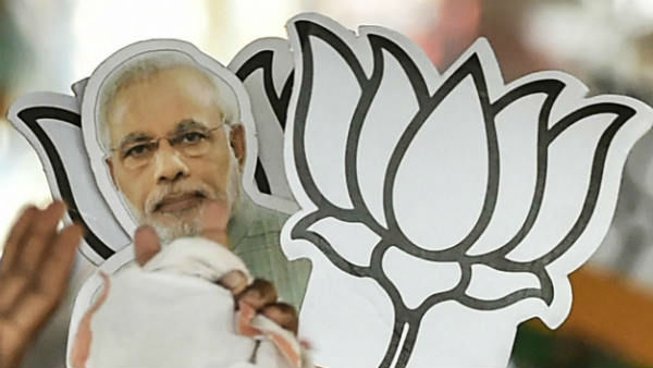 யார் யார் எவ்வளவு நிதி? 