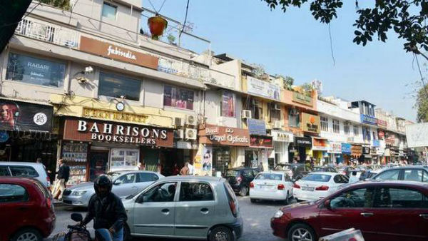 அடுத்தடுத்த இடங்கள் 