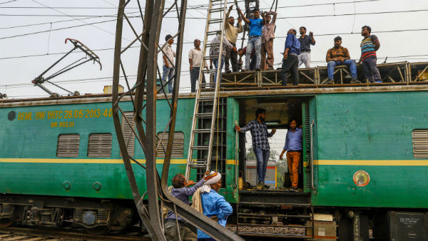 அரசு வேலையில் ஆர்வம் அதிகரிப்பு 