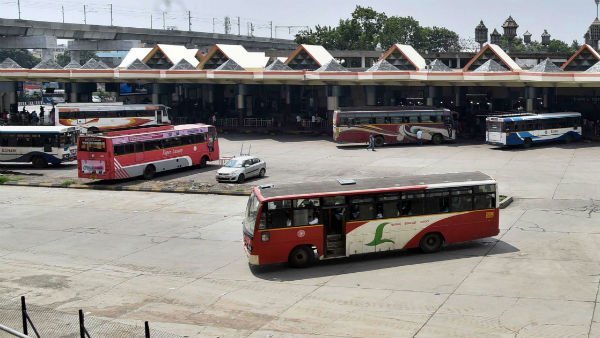 எச்சரிக்கயை மீறிய ஊழியர்கள் 