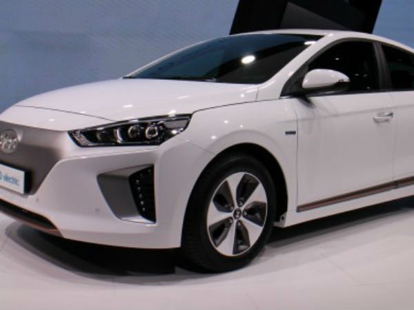 ஒரே மாதம் தான் 