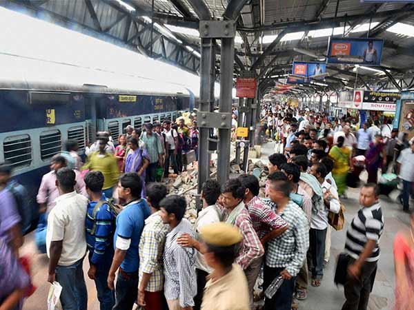 உலகத்தரம் வாய்ந்த ரயில் நிலையங்கள் 