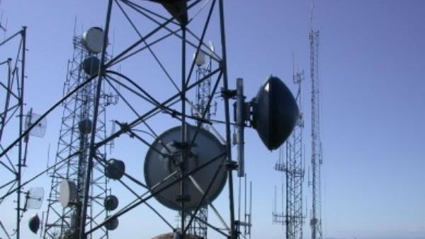 அரசு Vs நிறுவனம் 