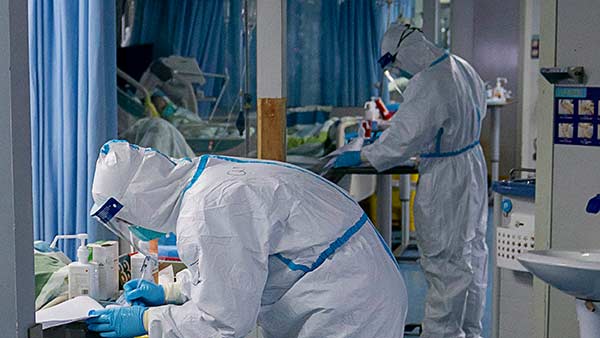 ஊழியர்களையும் கண்கானியுங்கள் 