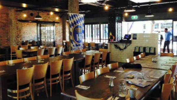 ஹோட்டல் கட்டணம் குறைவு 