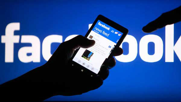 பேஸ்புக் வாடிக்கையாளர்கள்