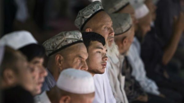 பெரும்பான்மை டூ சிறுபான்மையினர்கள்