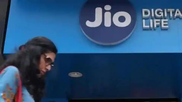 அபுதாபி முதலீட்டு நிறுவனம் 