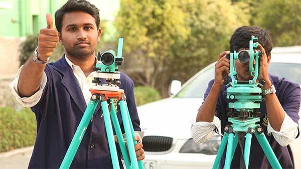 இன்ஜினியரிங் மாணவர்கள்