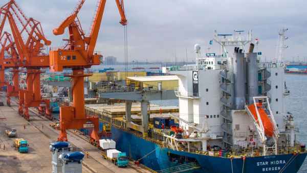 வேலை வாய்ப்பினை அளிக்கும் 