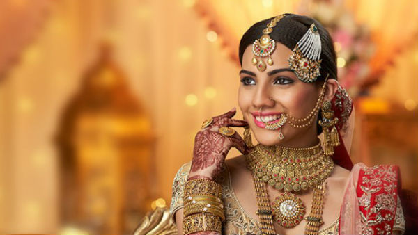 உச்சத்தில் இருந்து ரூ.9000 சரிவு 