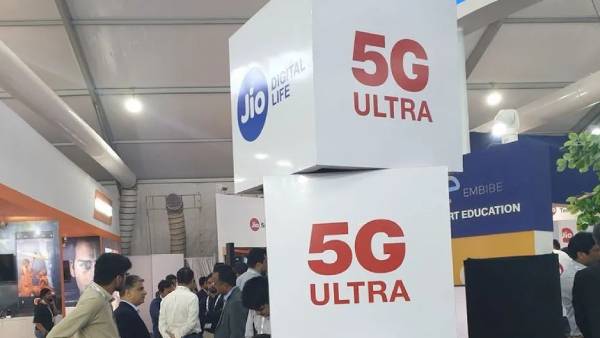 சீப் விலையில் 5ஜி ஸ்மார்ட்போன் 