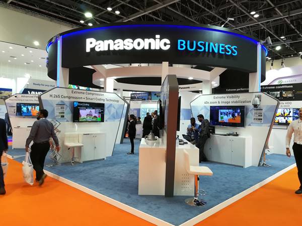 பானா சோனிக் என்ன சொல்கிறது? 