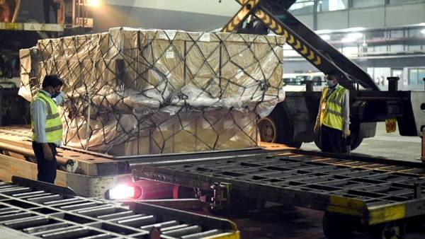  உலக நாடுகளின் உதவியை நாடும் இந்தியா