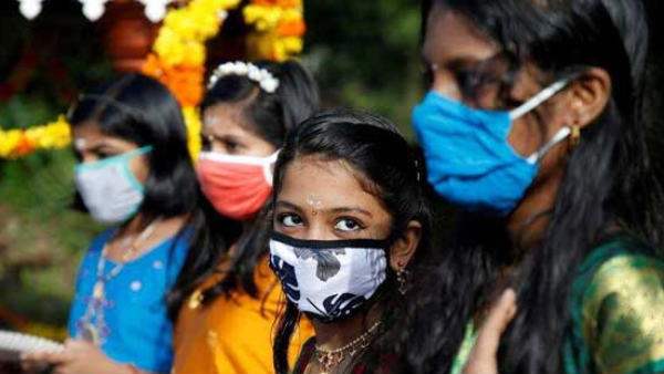  முகக் கவசம் கட்டாயம்