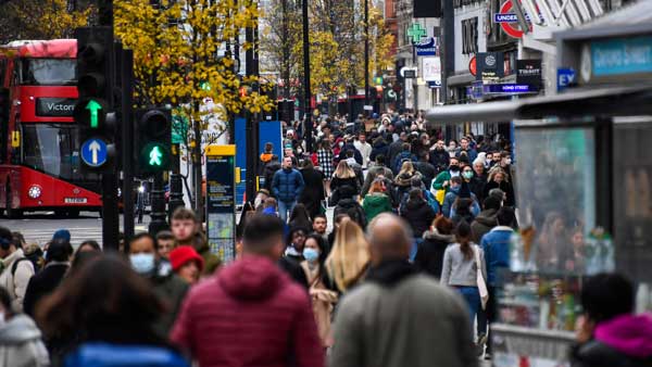  இந்தியா விட்டு லண்டனுக்குப் பயணம்