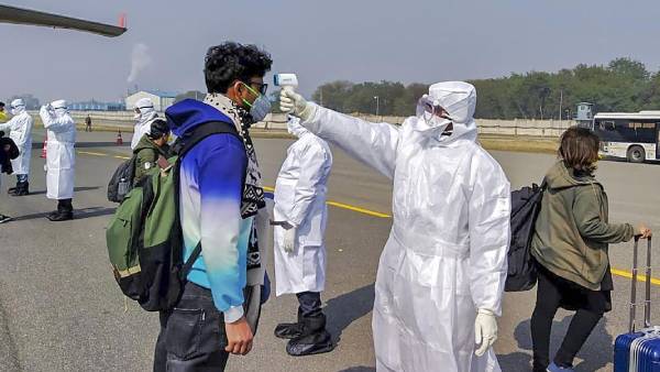 கொரோனாவால் பயணத் தடை 