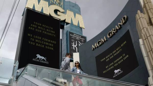 MGM நிறுவன ஊழியர்கள்