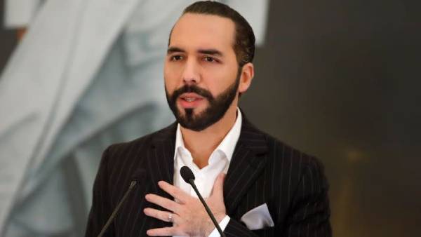 அதிபர் Nayib Bukele 