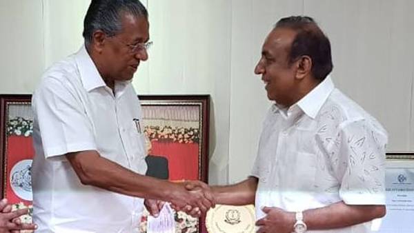 கோவிட் சிகிச்சை அறை 