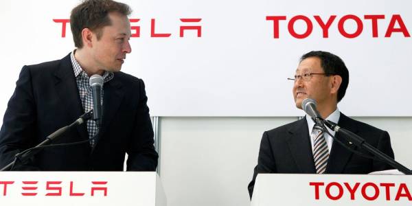 டெஸ்லா, டொயோட்டா