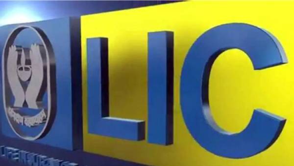 இரு பாலிசி வகைகள் உண்டு 