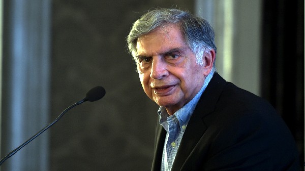  டாடா சன்ஸ் நிர்வாகத் தலைவர்