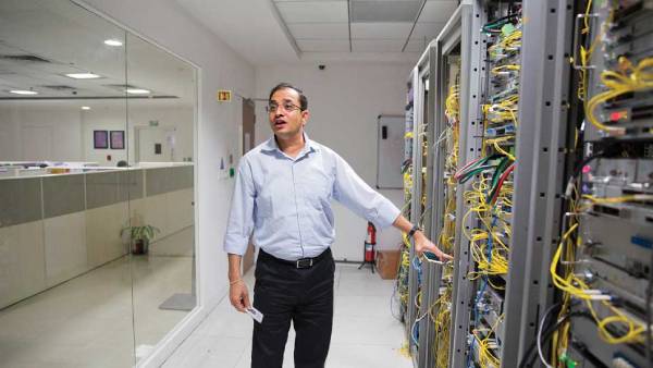  டாடா சன்ஸ் - தேஜஸ் நெட்வொர்க்