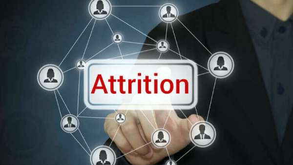 தலைவலியாக மாறும் attrition விகிதம் 